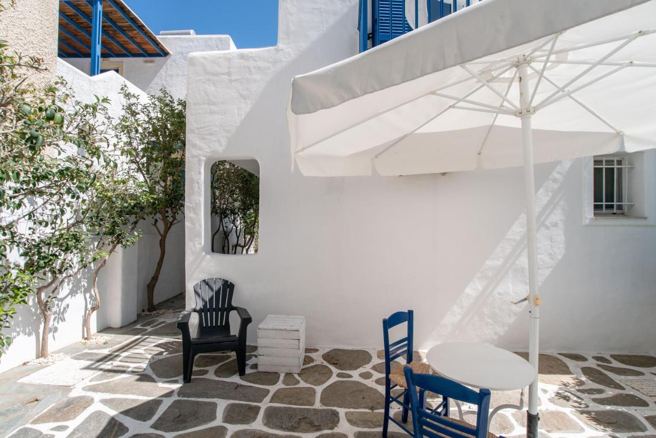 Livadia Seaside Studios 6 Парікія Екстер'єр фото